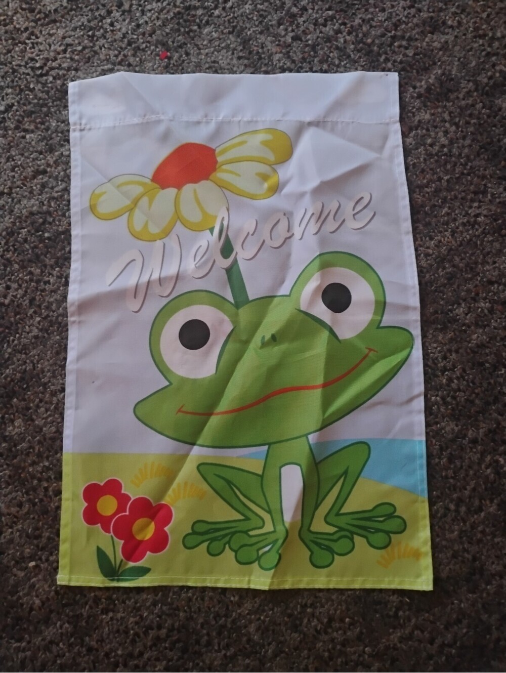 Welcome Frog Garden Outdoor Flag with Flower Design